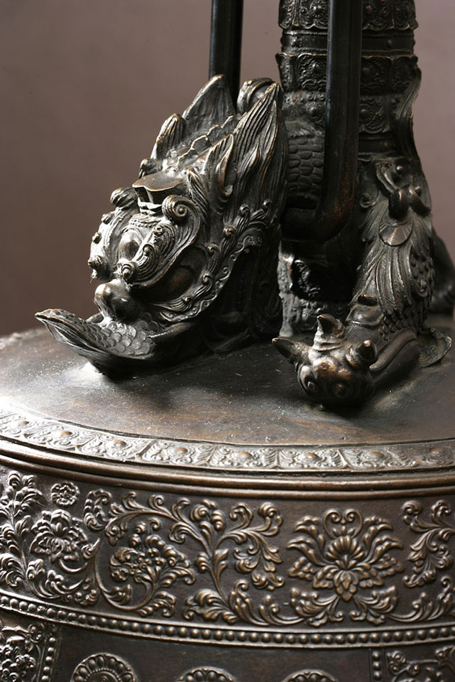 에밀레종(성덕대왕 신종_축소) 세부(2).jpg