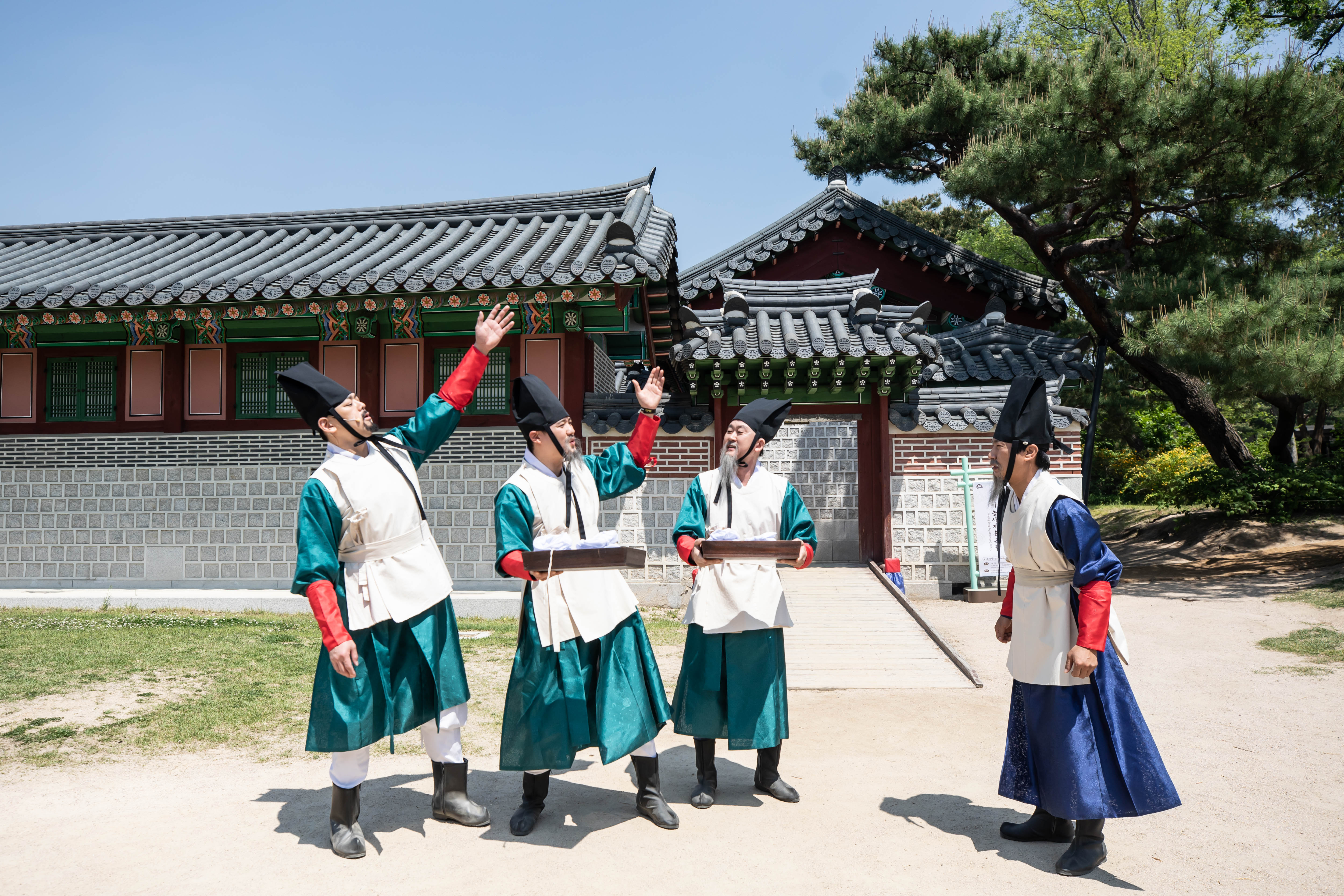 2024 봄 시간여행, 세종(궁궐일상재현 왕가의 산책) (2).jpg