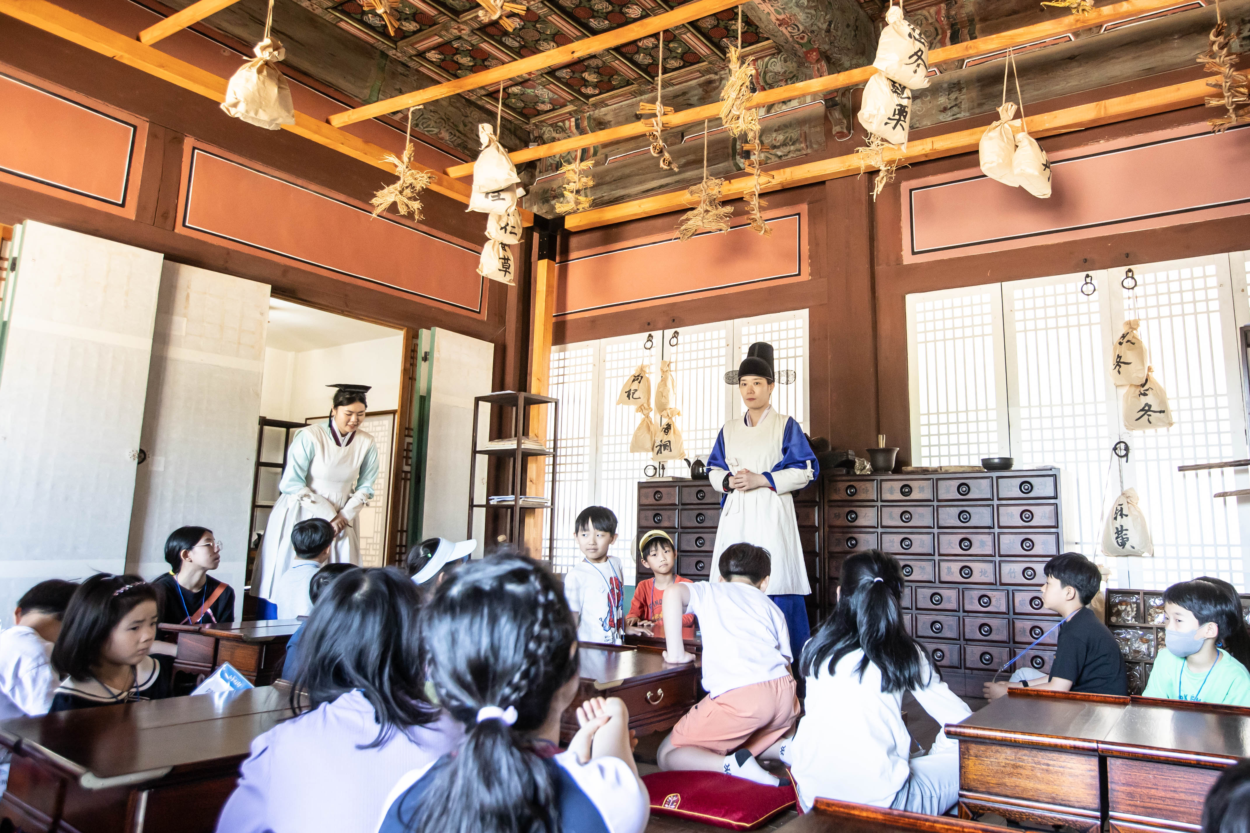 2024 봄 창경궁_어린이궁중문화축전(숙주의관체험) (1).jpg