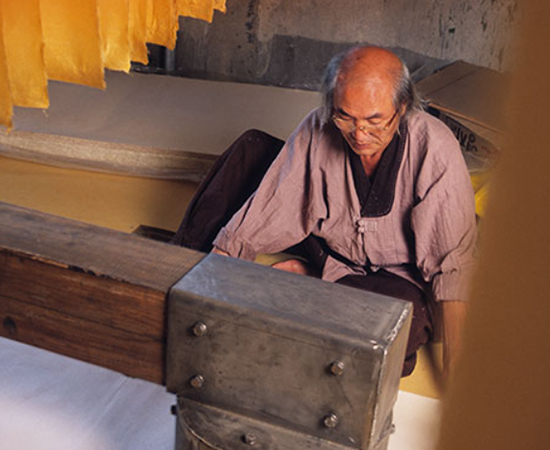 Korean Traditional Paper Artisan Jang Yong-hun